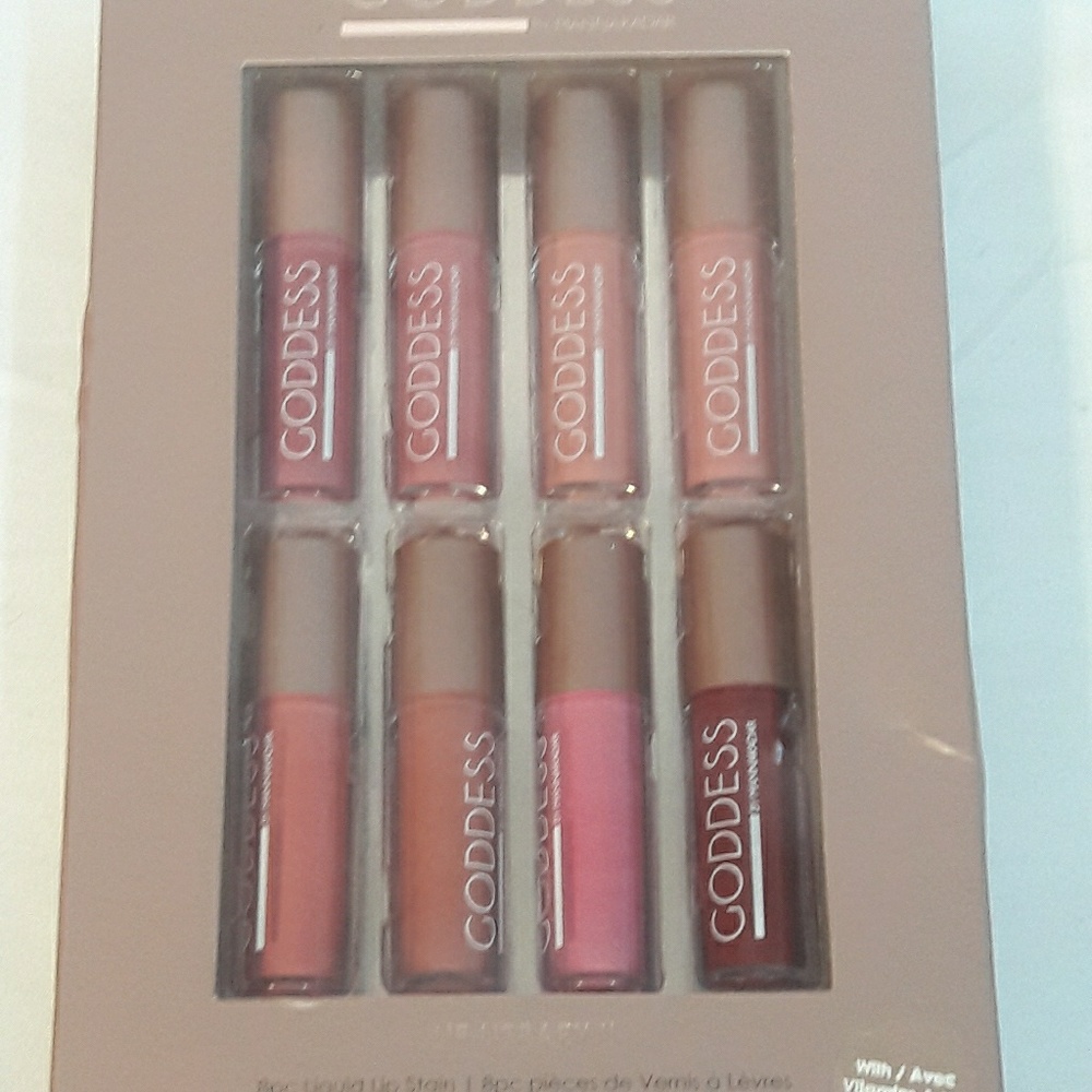 Lip stains by MANNA KADAR